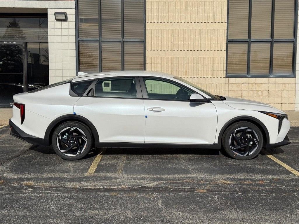 New 2025 Kia K4 EX image 2