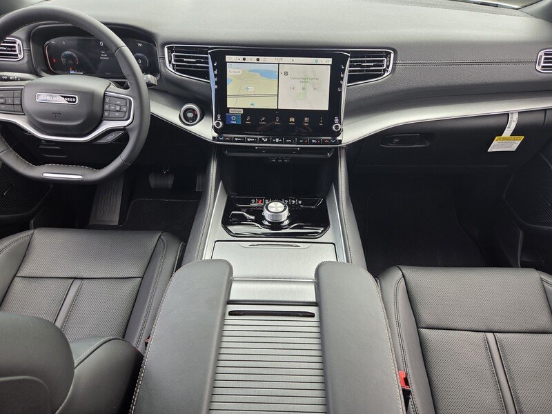 New 2026 Jeep Grand Wagoneer L 4WD w/ Premium Group I image 13