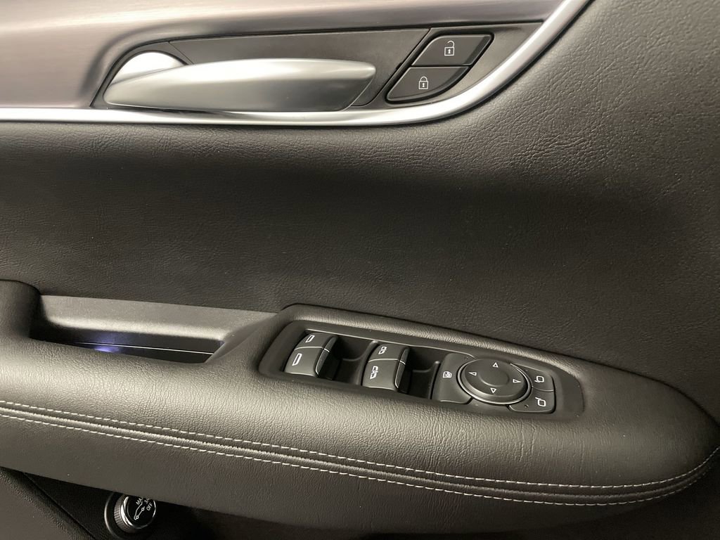 Used 2024 Cadillac XT5 Luxury w/ LPO, Floor Liner Package AWD/4WD image 15