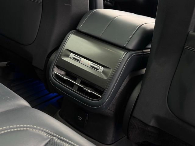 Used 2025 Lincoln Nautilus Reserve image 28