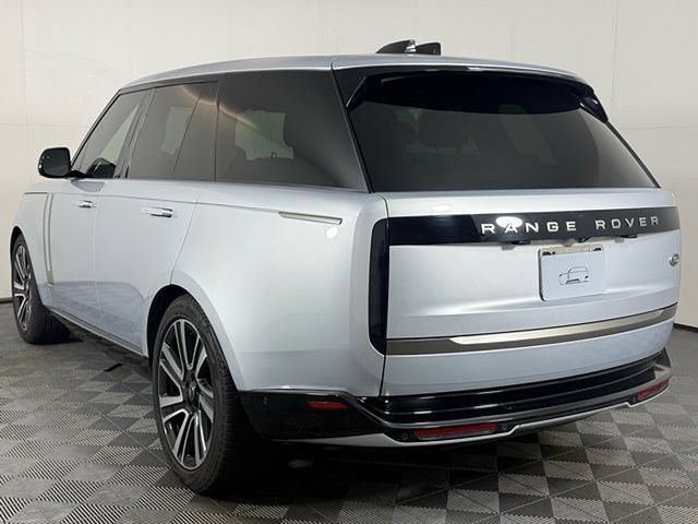 Used 2023 Land Rover Range Rover SE AWD/4WD image 4