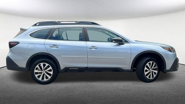 Used 2022 Subaru Outback AWD/4WD image 18