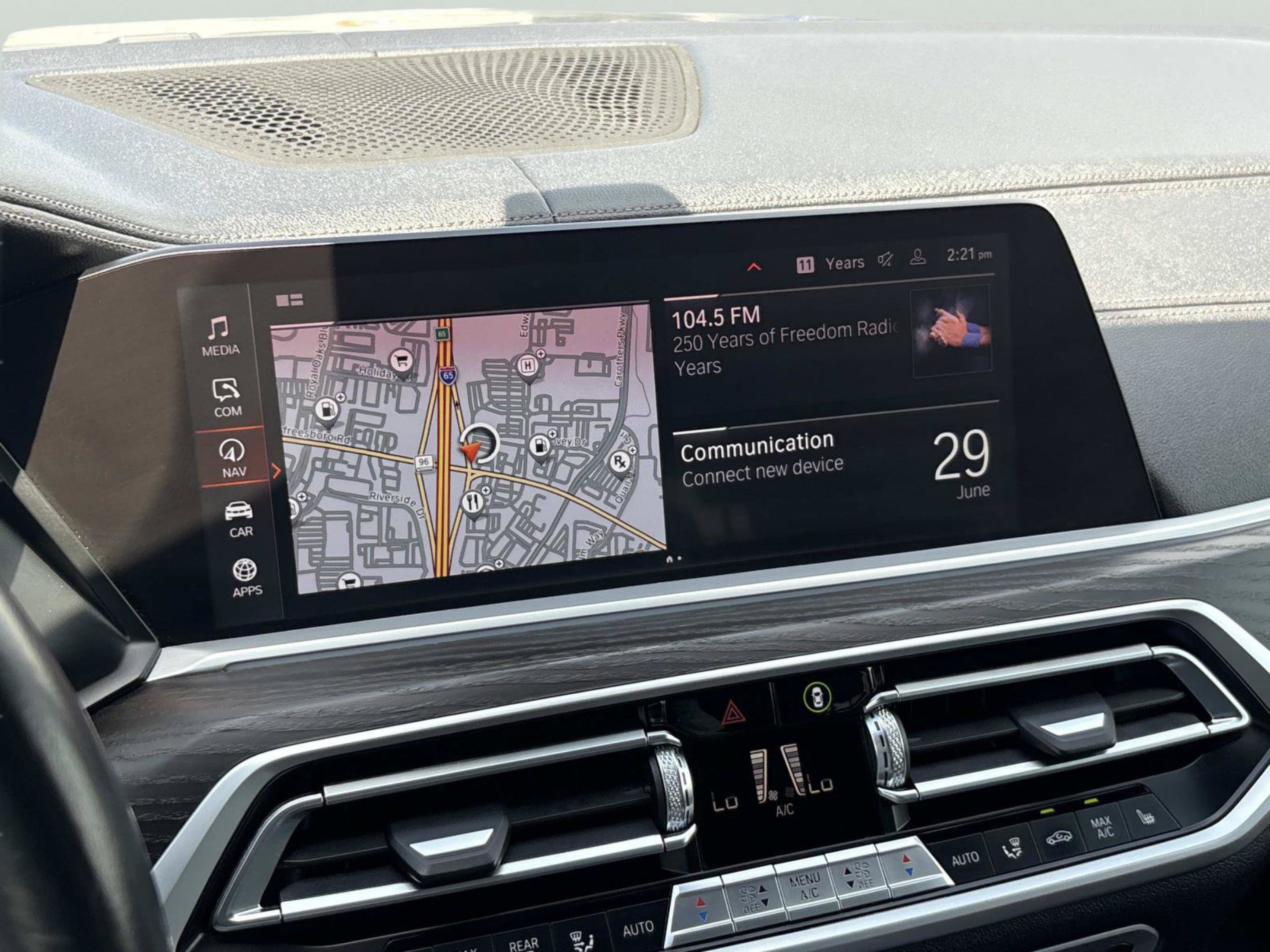 Used 2022 BMW X7 M50i AWD/4WD image 32