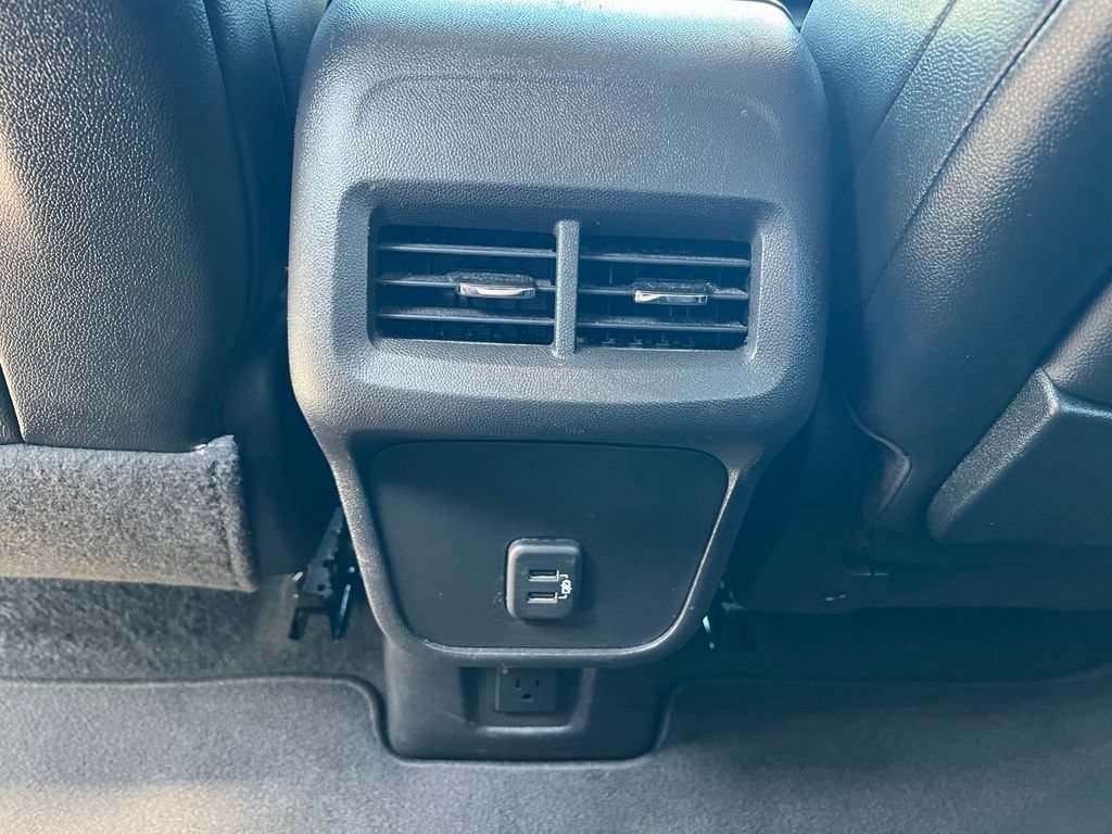 Used 2024 GMC Terrain SLT AWD/4WD image 22
