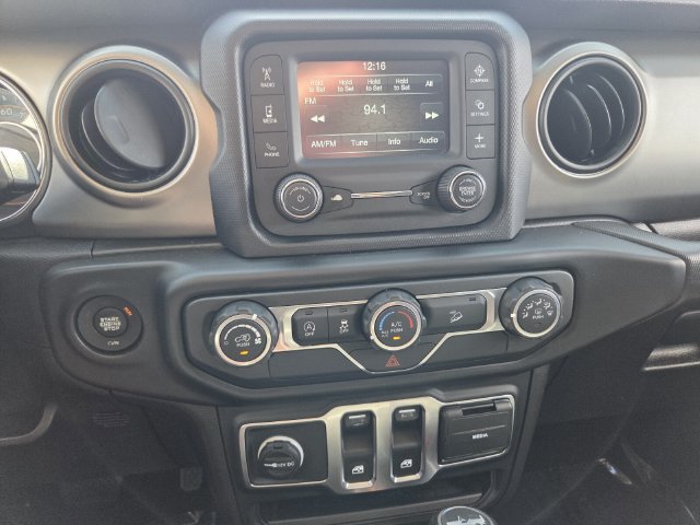 Used 2019 Jeep Wrangler Sport AWD/4WD image 24