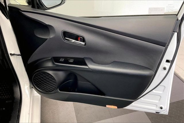 Used 2022 Toyota Prius Prime XLE FWD image 27