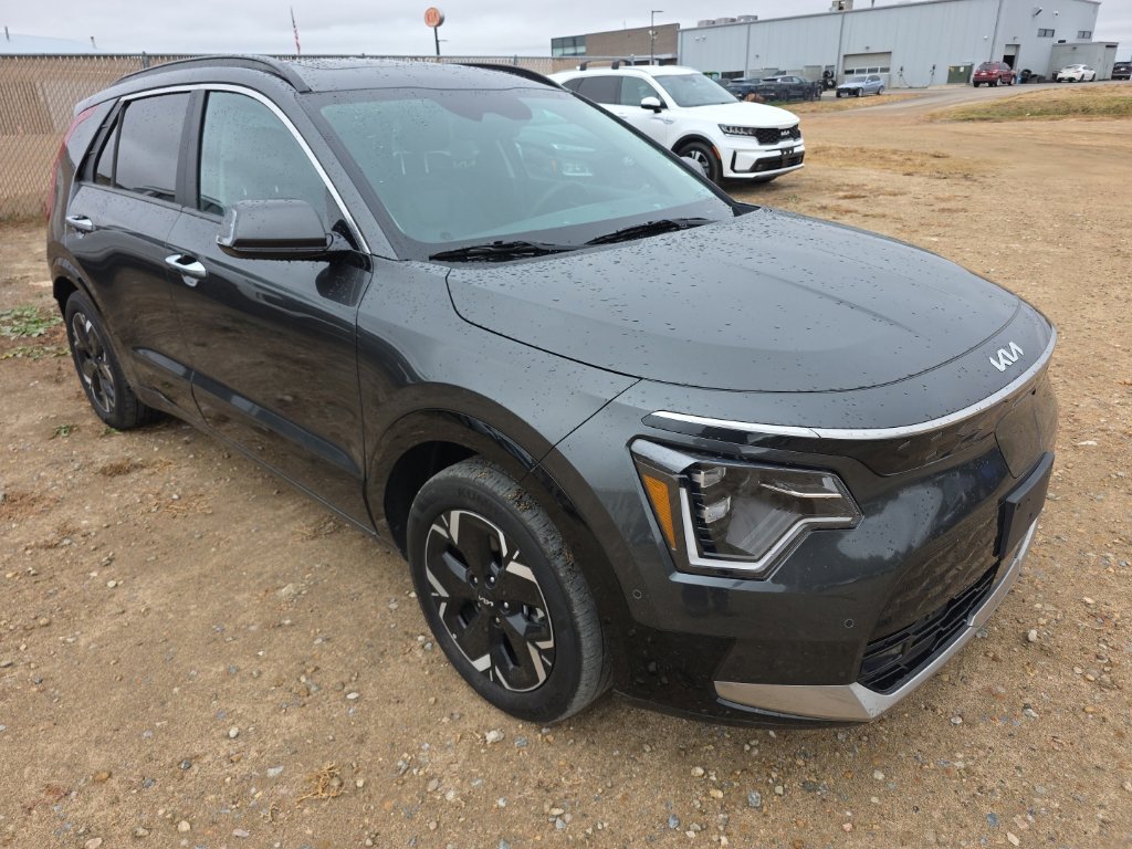 Certified 2025 Kia Niro Wave w/ Wave Preserve Package FWD image 7
