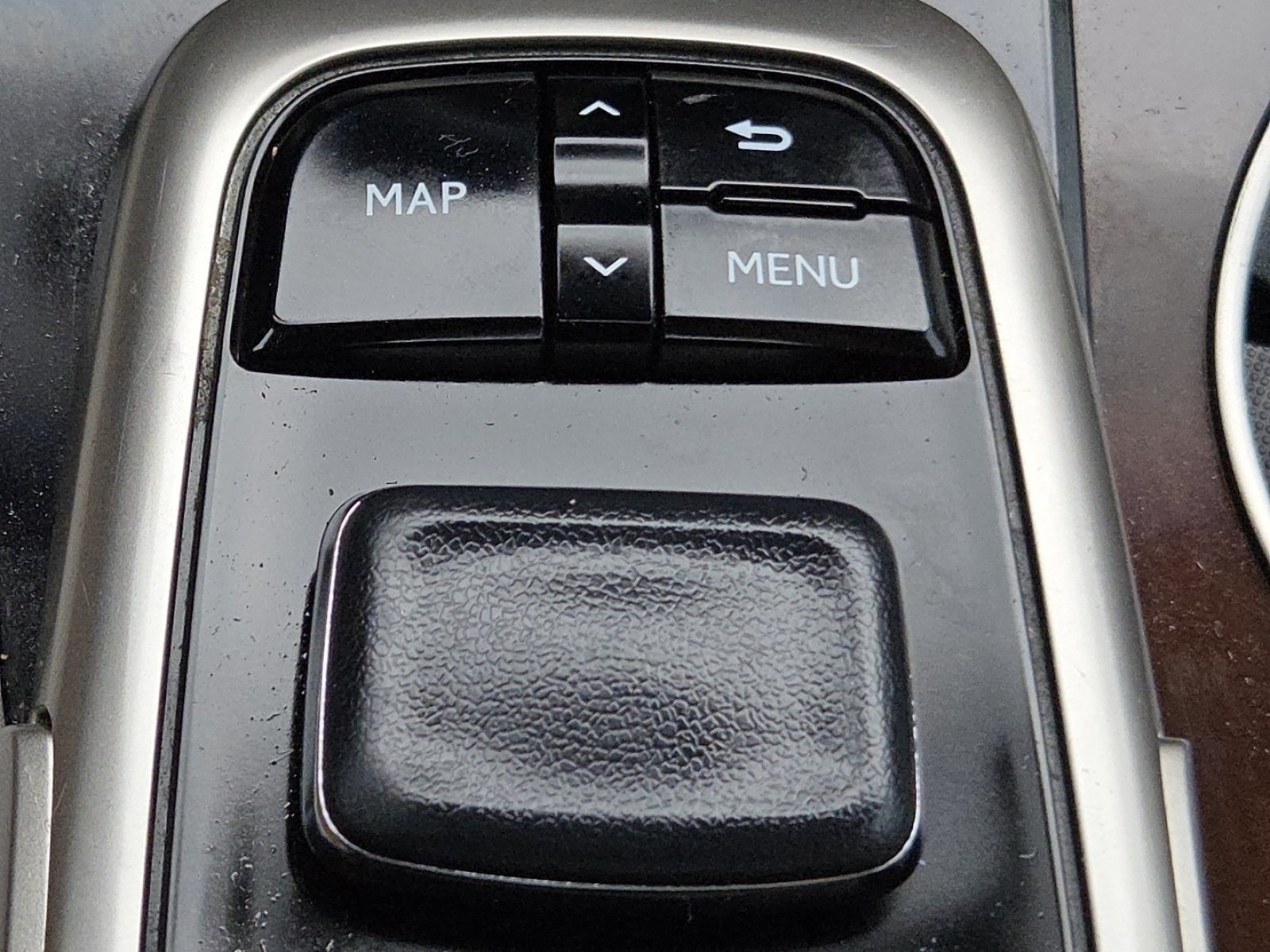 Used 2016 Lexus RX 450h AWD w/ Accessory Package image 8
