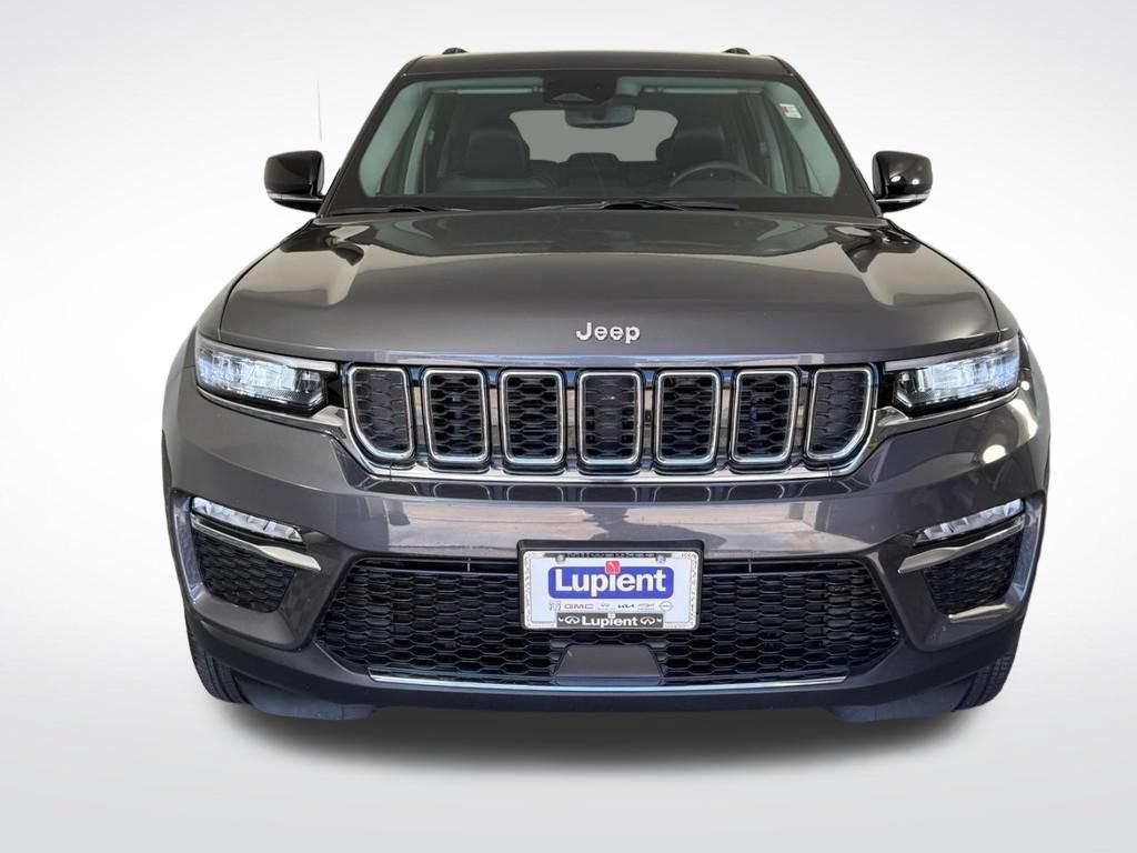 Used 2024 Jeep Grand Cherokee Limited w/ Trailer Tow Package AWD/4WD image 12
