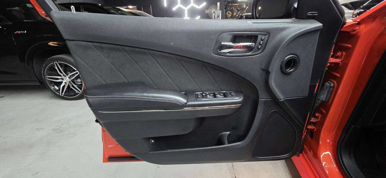 Used 2016 Dodge Charger SRT Hellcat w/ Harman/Kardon Audio Group RWD image 13