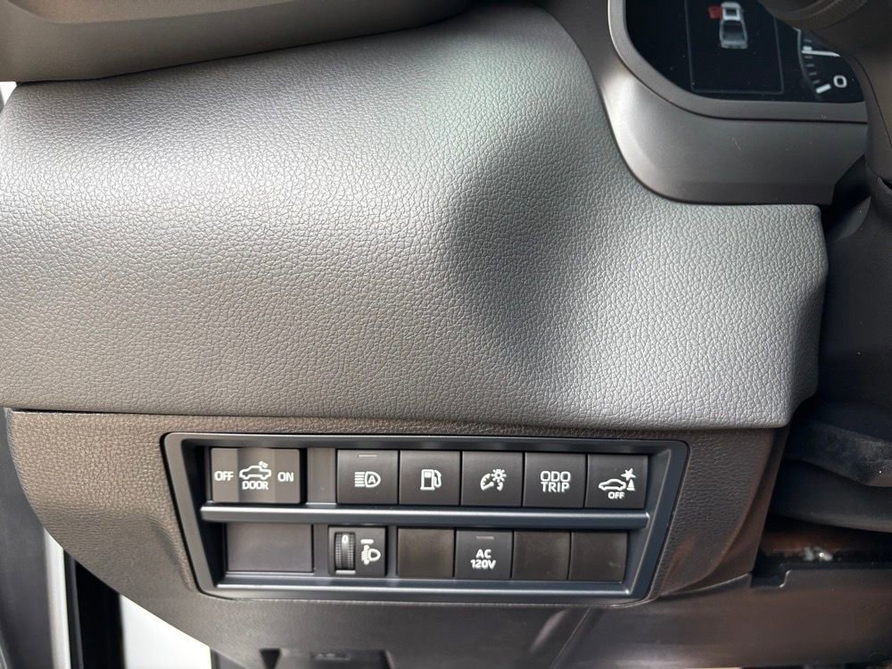 New 2024 Toyota Tundra Limited w/ Power Package image 25