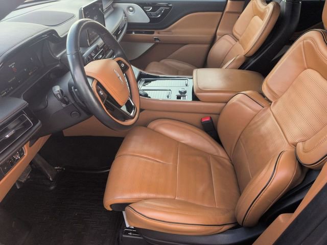 Used 2023 Lincoln Aviator Black Label w/ Dynamic Handling Package image 12