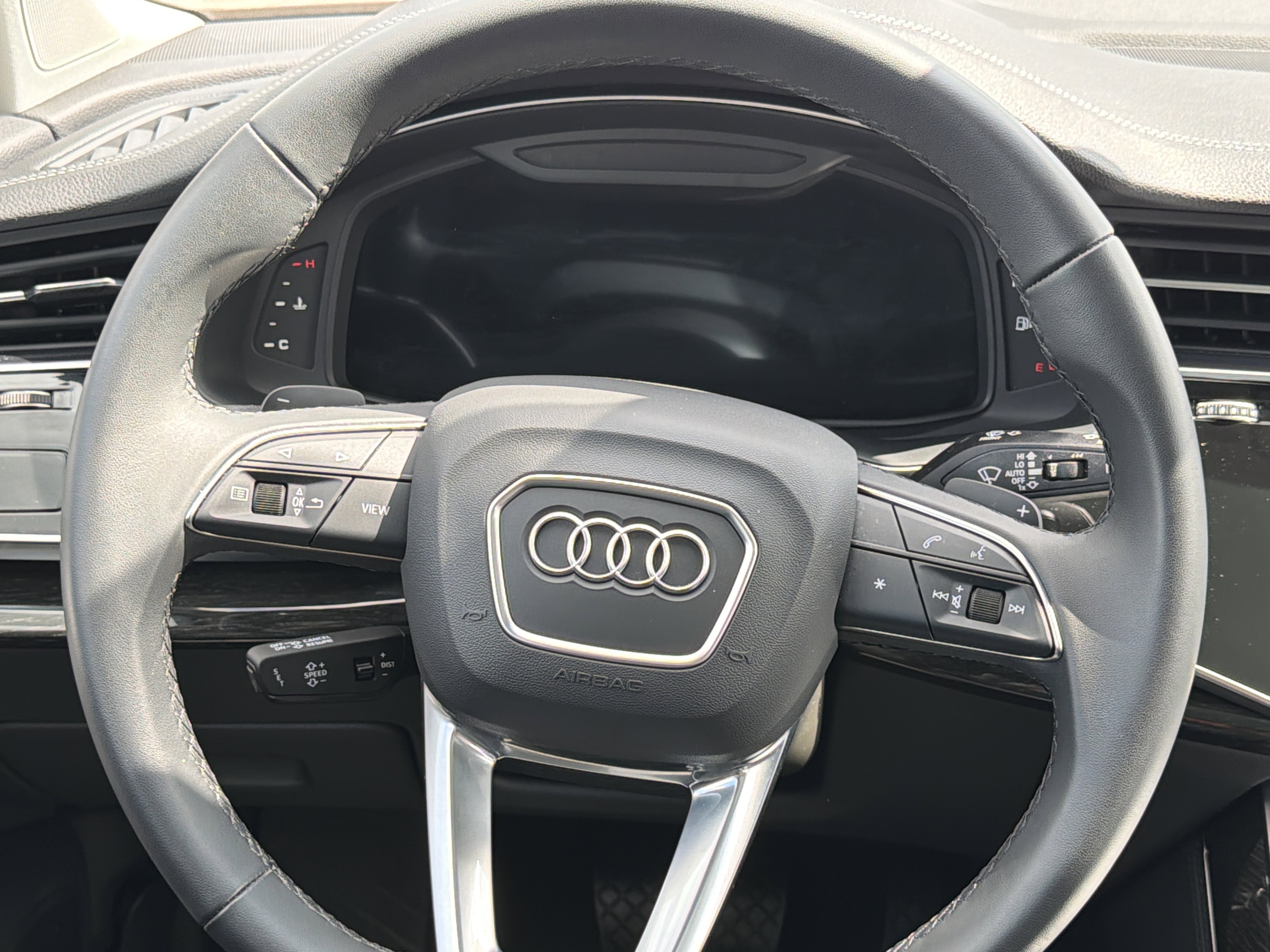 Used 2023 Audi Q7 3.0T Prestige AWD/4WD image 14