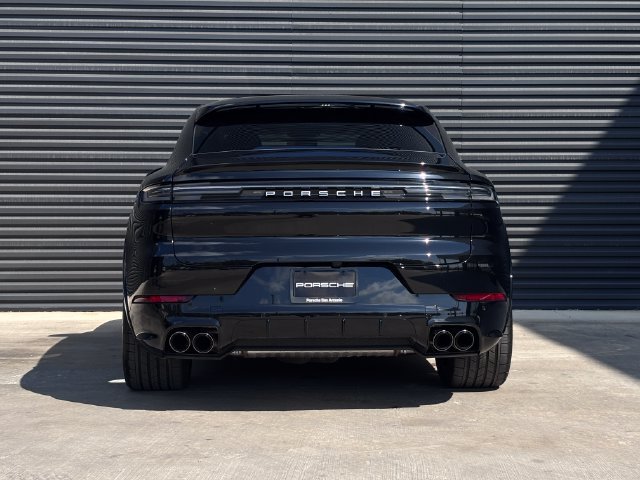 New 2026 Porsche Cayenne Turbo AWD/4WD image 6