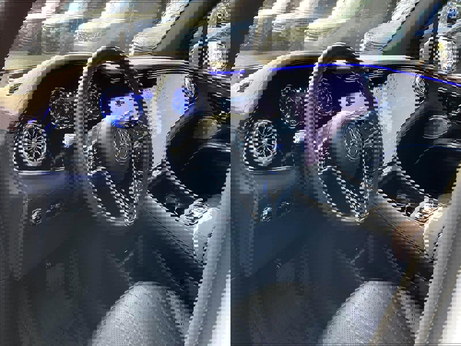 Used 2023 Mercedes-Benz EQS 580 4MATIC SUV image 15