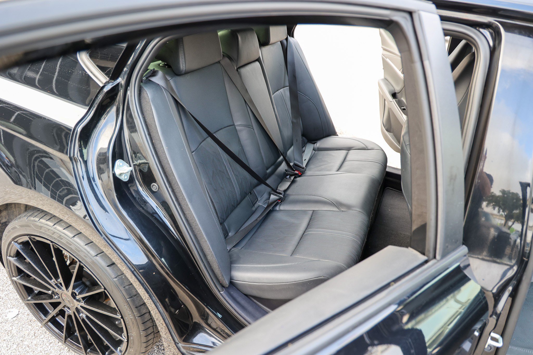 Used 2025 Toyota Camry XSE FWD image 39