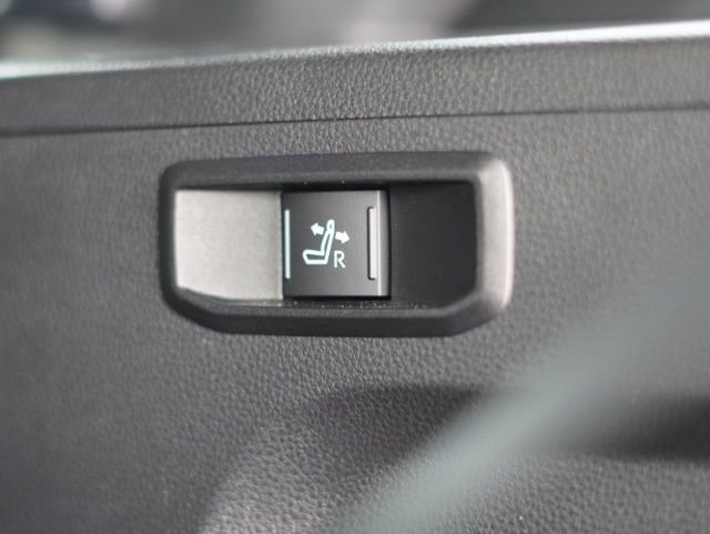 Certified 2023 Toyota Sequoia Platinum AWD/4WD image 67