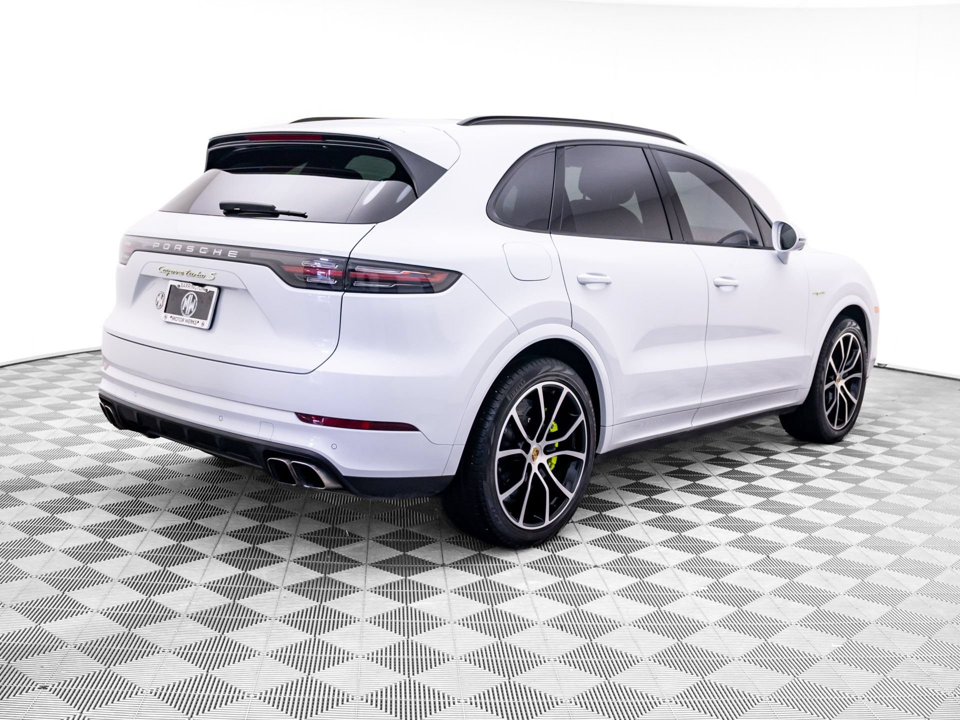 Used 2023 Porsche Cayenne Turbo S w/ Premium Package Plus AWD/4WD image 5