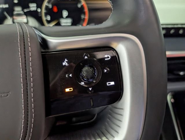 Used 2025 INFINITI QX80 Sensory image 21