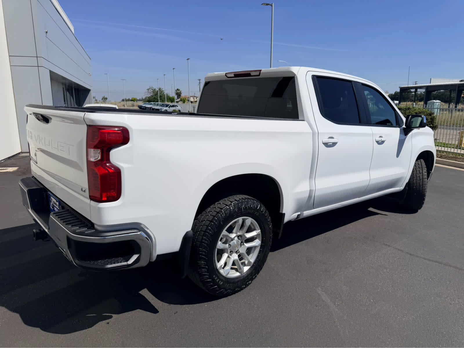 Used 2023 Chevrolet Silverado 1500 LT image 6