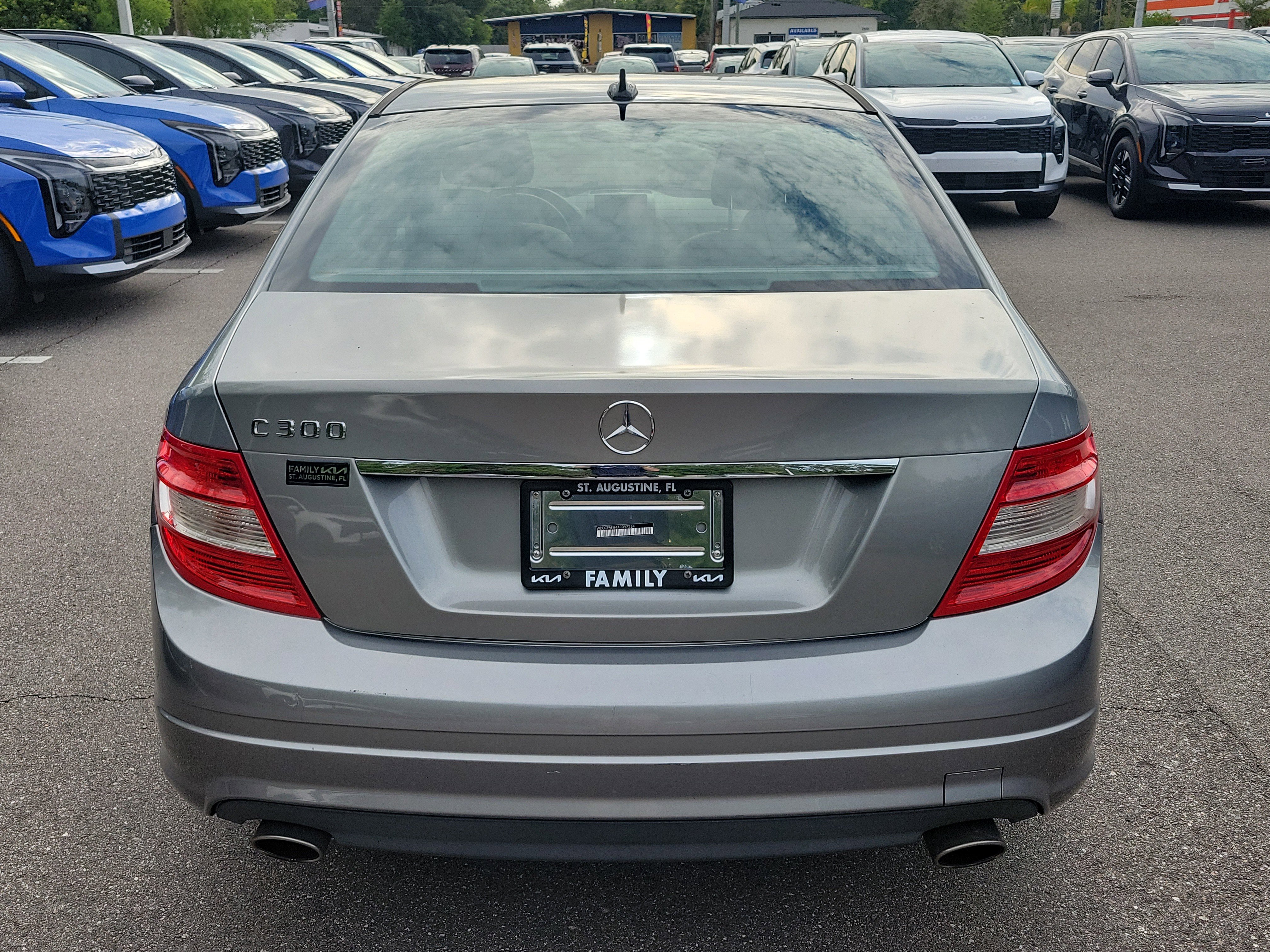 Used 2010 Mercedes-Benz C 300 Sedan image 48