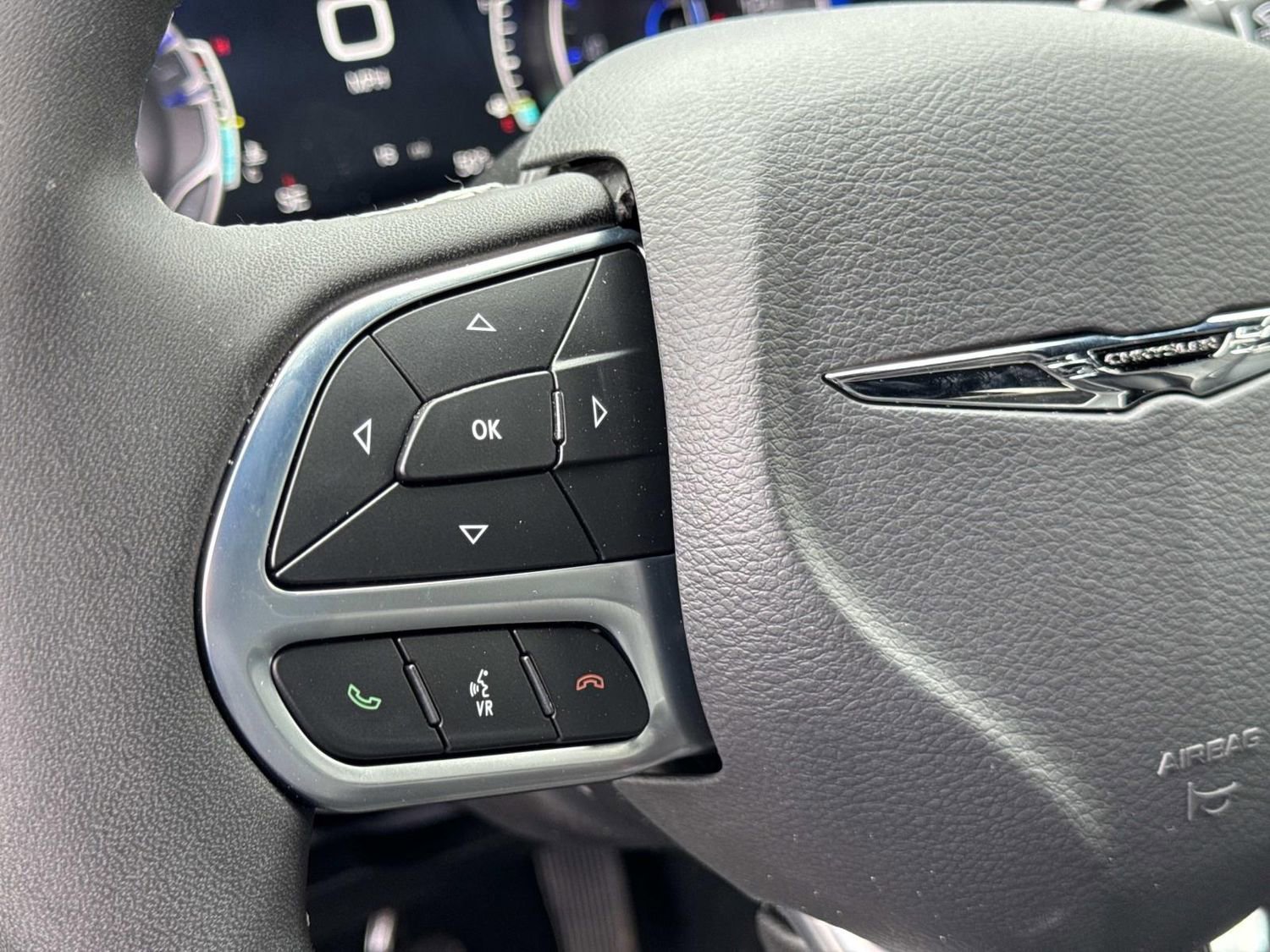 New 2026 Chrysler Pacifica Limited FWD image 32