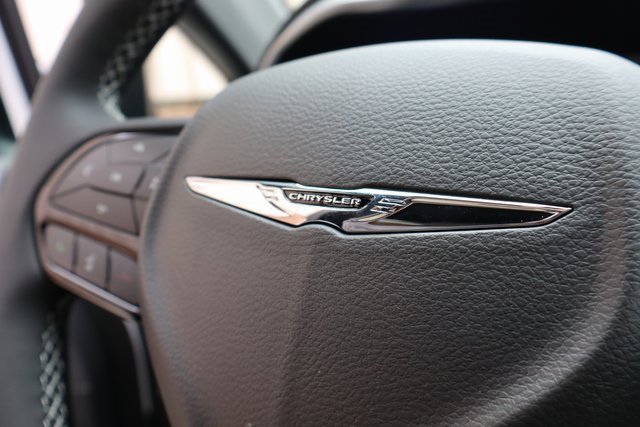 New 2026 Chrysler Pacifica Limited w/ S Appearance Package image 27