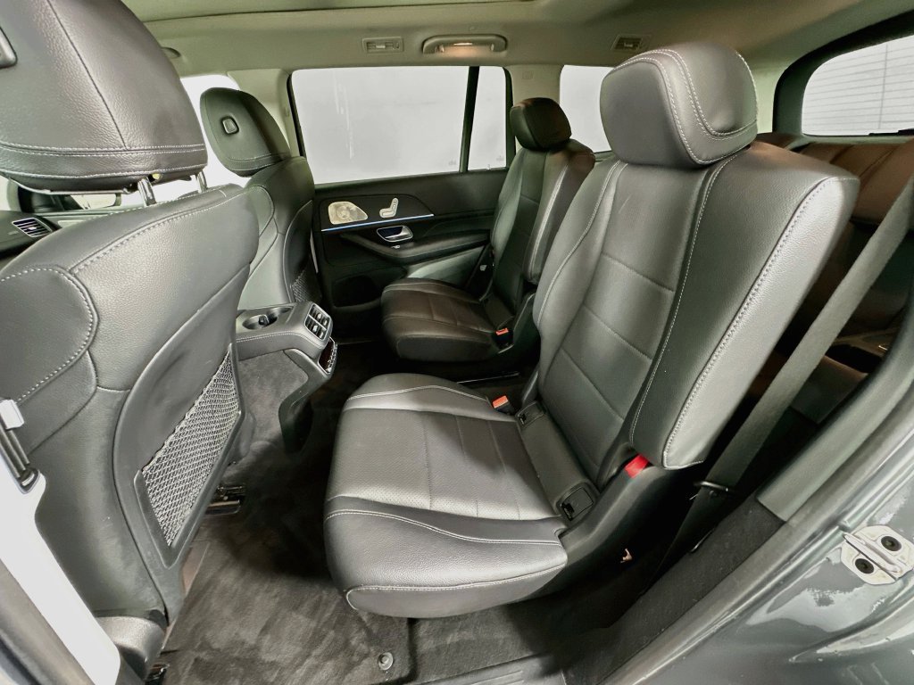 Used 2024 Mercedes-Benz GLS 450 4MATIC image 25