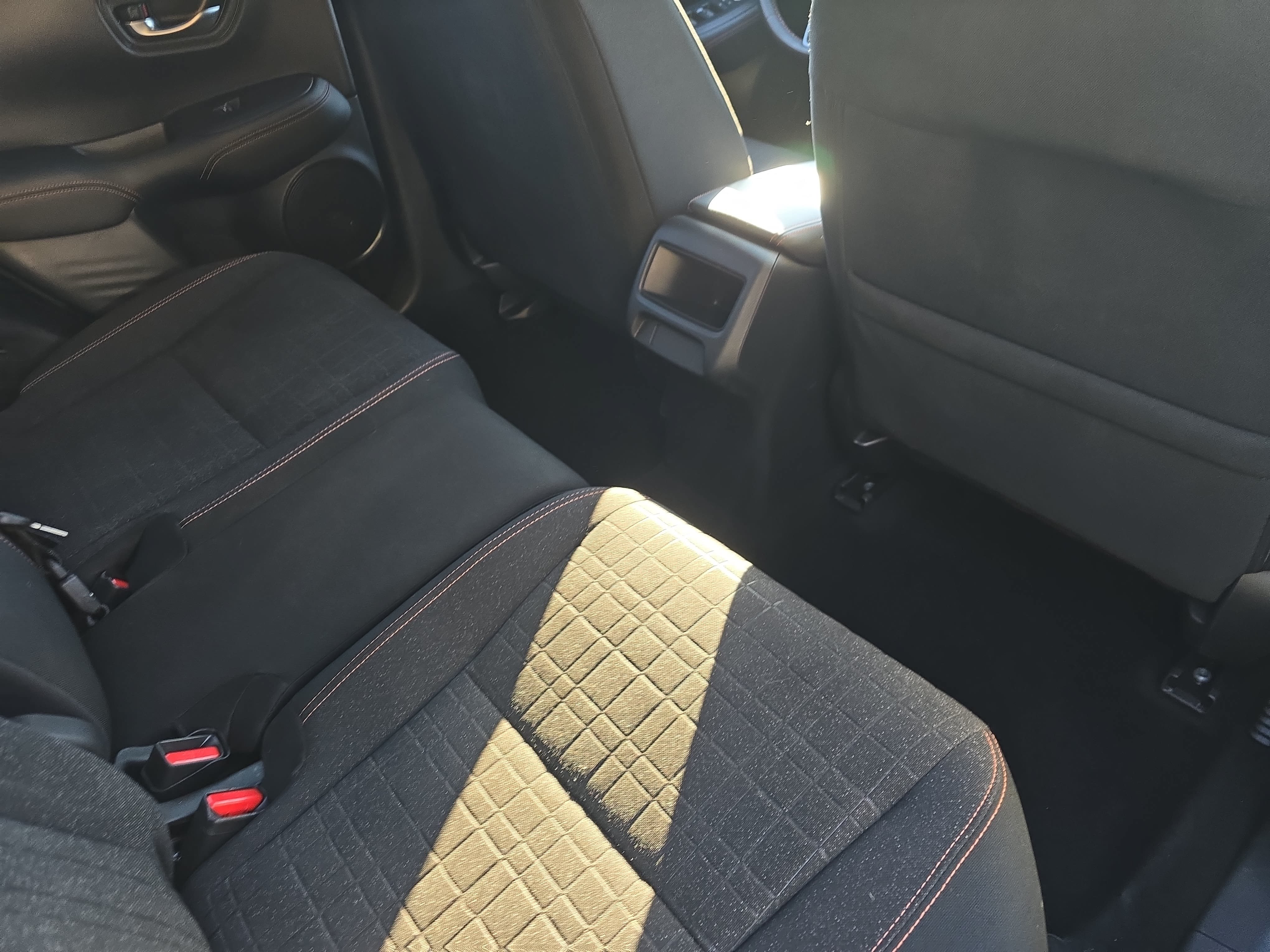 Used 2024 Honda HR-V Sport image 11
