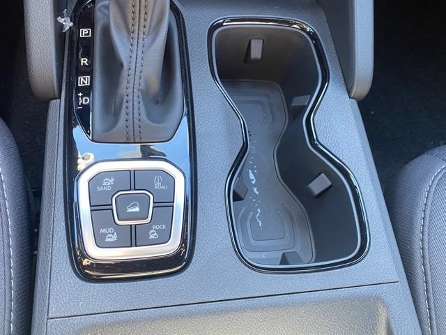 New 2026 Nissan Frontier SV w/ All-Weather Content Package AWD/4WD image 25