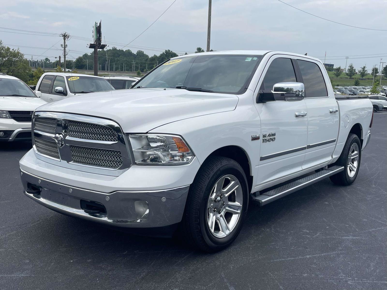 Used 2017 RAM 1500 Lone Star RWD image 3