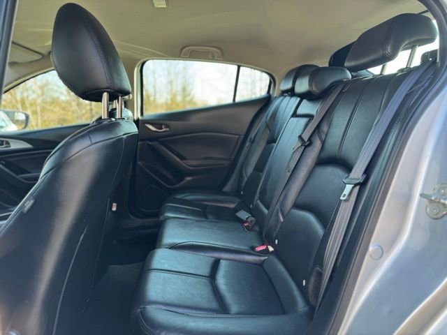 Used 2017 MAZDA MAZDA3 Touring FWD image 14