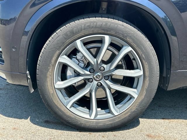 Used 2017 Volvo XC90 T6 Momentum w/ Convenience Package AWD/4WD image 10