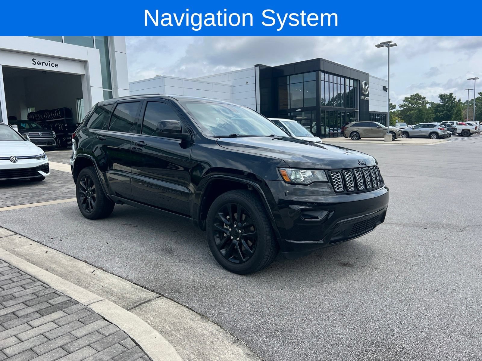 Used 2022 Jeep Grand Cherokee Laredo X RWD image 3
