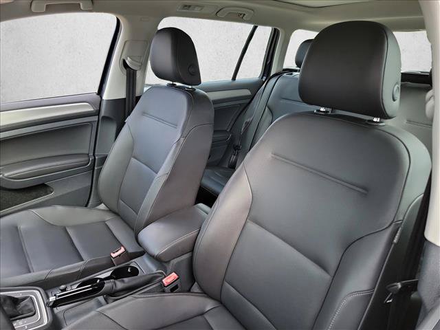 Used 2015 Volkswagen Golf TDI SE FWD image 10