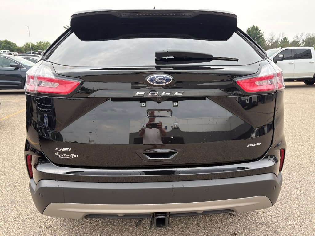 Used 2024 Ford Edge SEL w/ Convenience Package AWD/4WD image 8