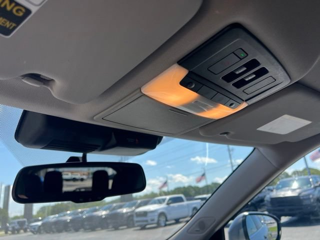 Used 2024 Mitsubishi Outlander SE FWD image 15