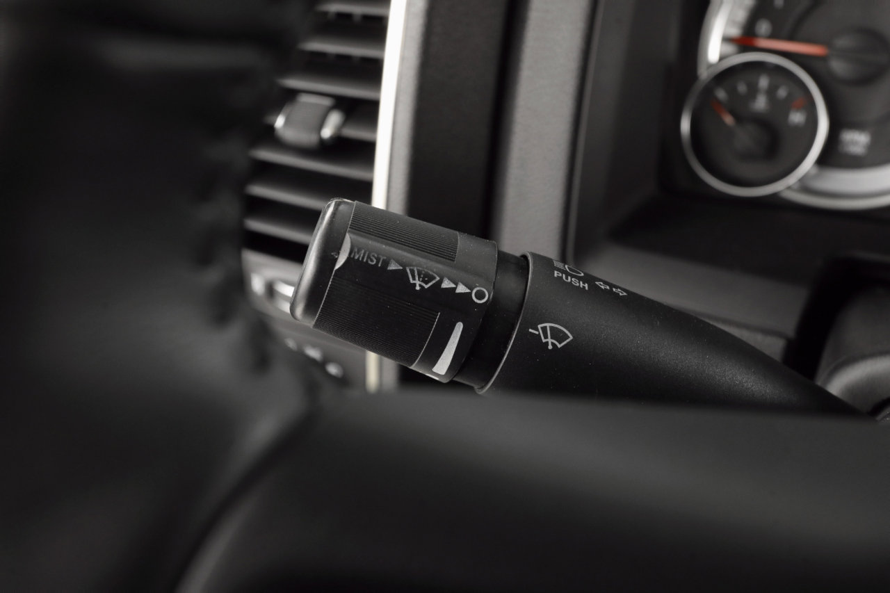 Used 2018 RAM 1500 Sport image 31