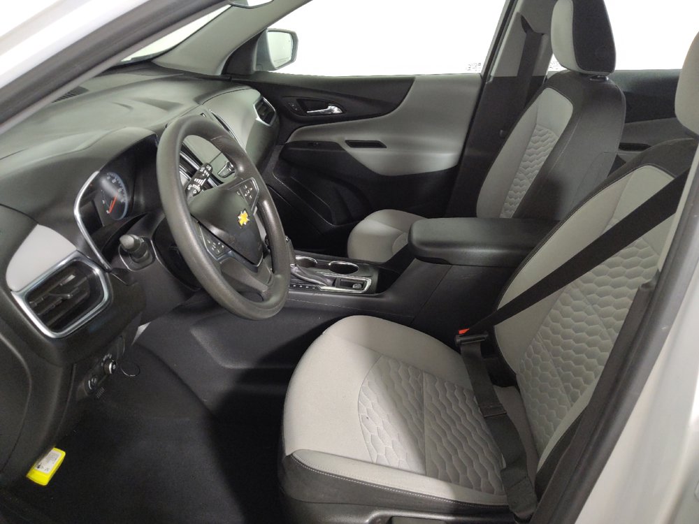Used 2021 Chevrolet Equinox LS FWD image 17
