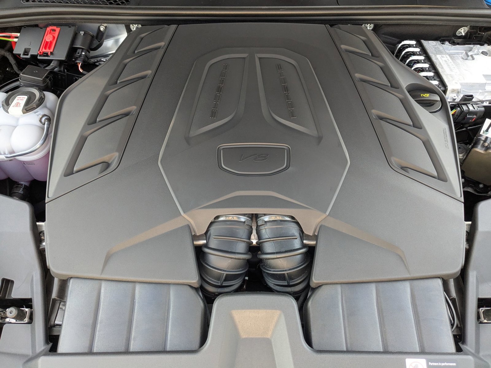 New 2026 Porsche Cayenne GTS AWD/4WD image 28