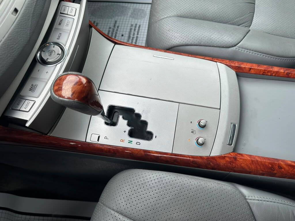 Used 2007 Toyota Avalon Limited FWD image 18