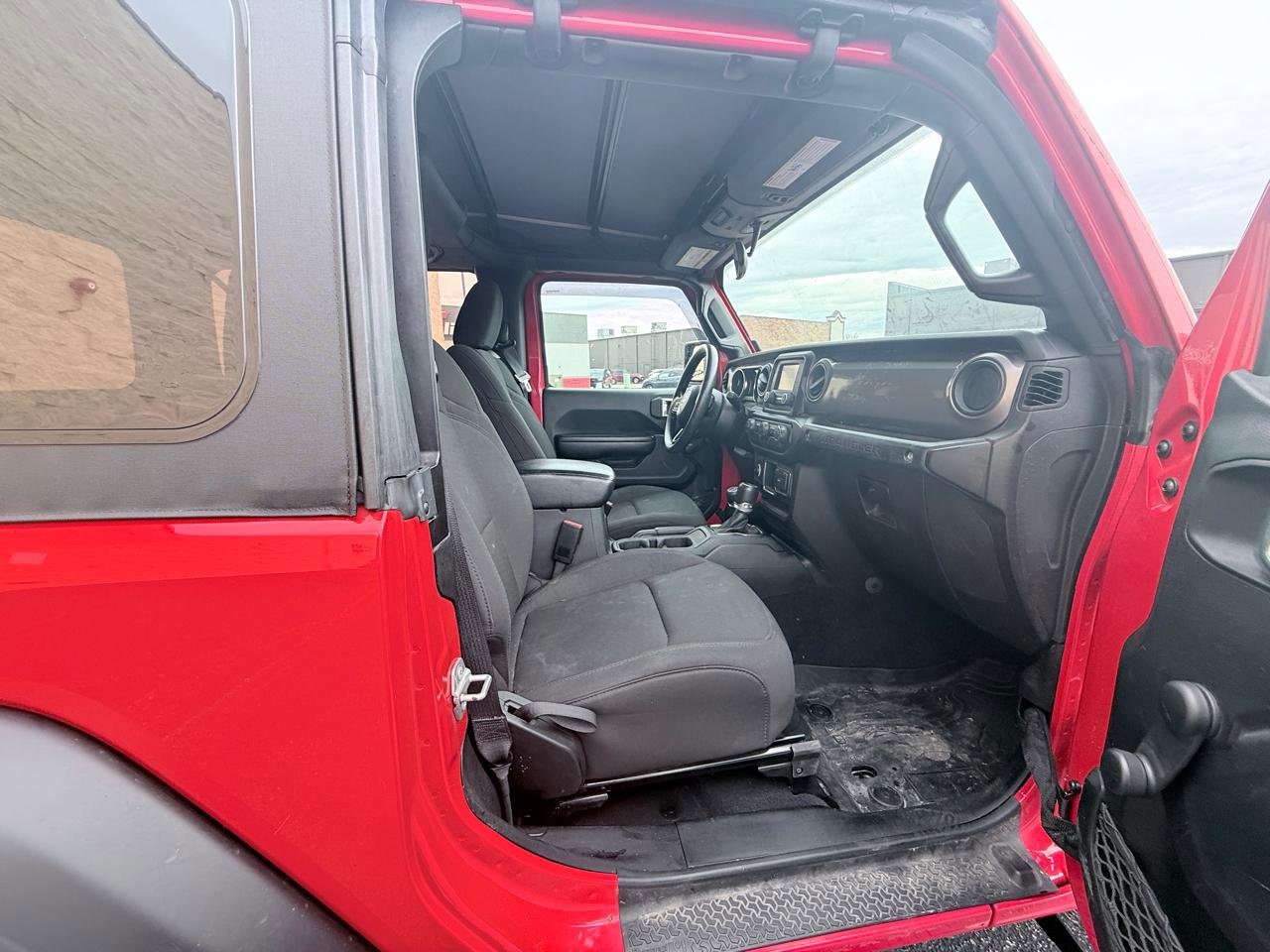 Used 2021 Jeep Wrangler Sport AWD/4WD image 11
