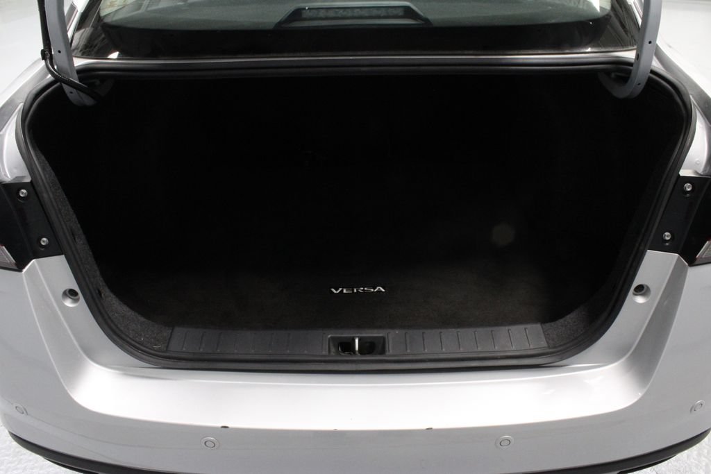 Certified 2024 Nissan Versa SR FWD image 13
