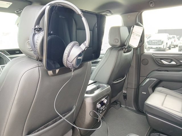 Certified 2024 GMC Yukon Denali w/ Advanced Technology Package AWD/4WD image 25
