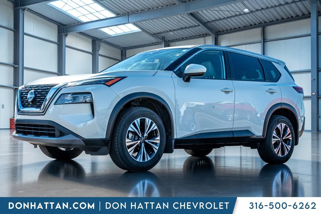 Used 2023 Nissan Rogue SV image 1