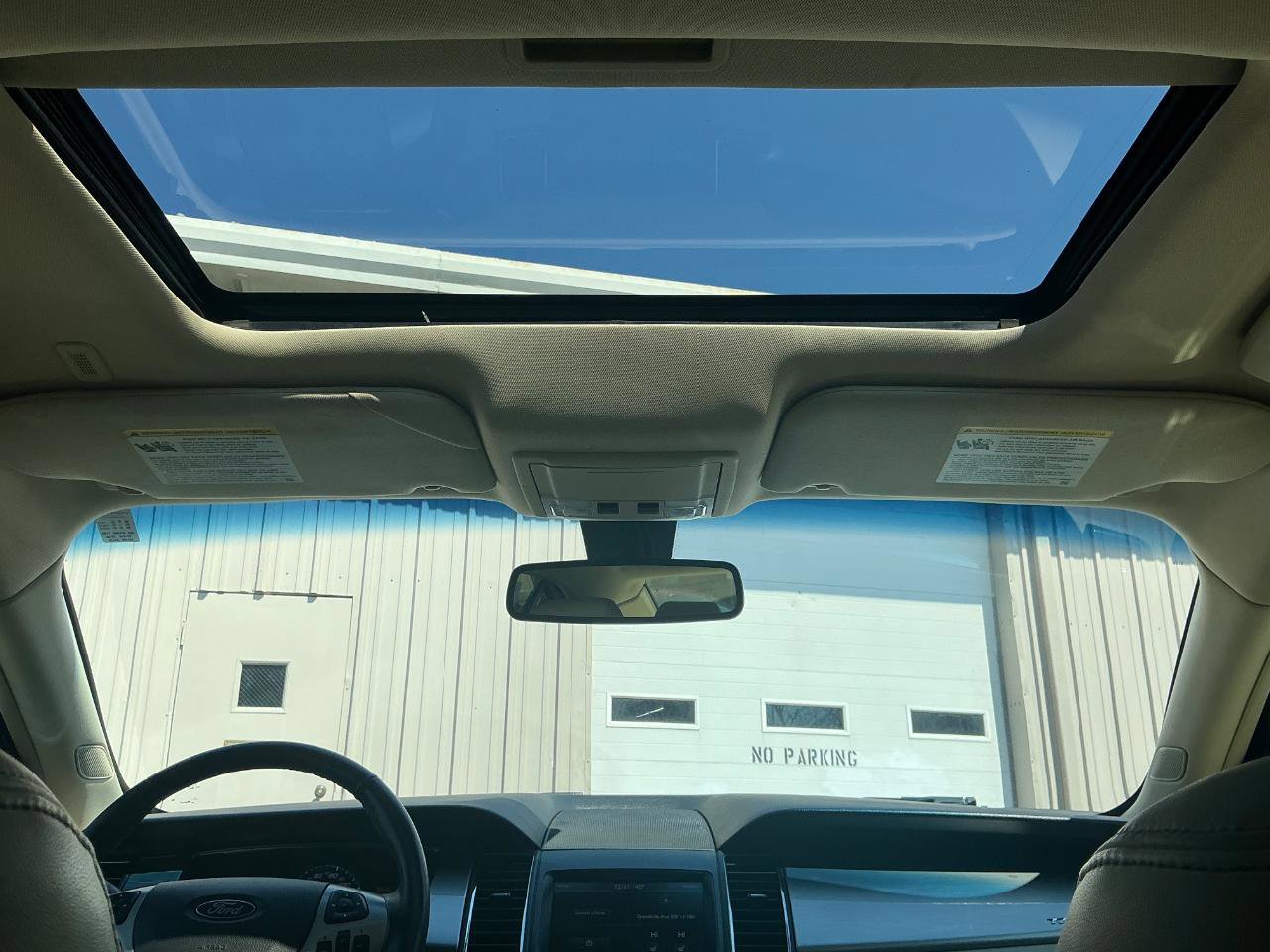 Used 2015 Ford Taurus SEL w/ Equipment Group 201A image 22