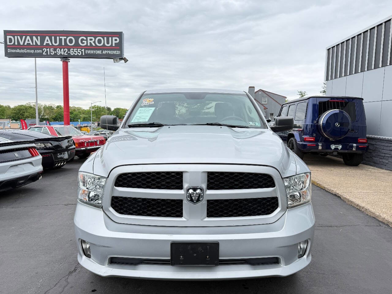Used 2019 RAM 1500 Express AWD/4WD image 2