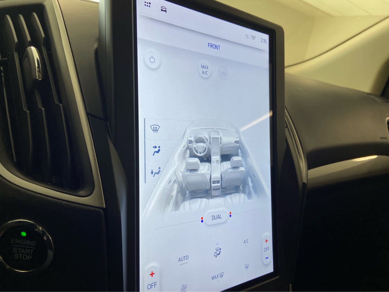 Used 2024 Ford Edge SE image 23