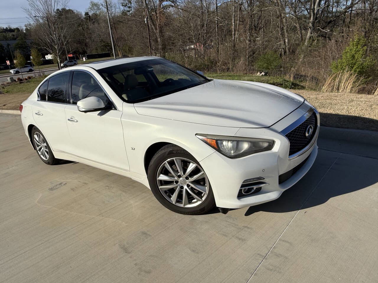 Used 2014 INFINITI Q50 Premium w/ Technology Package image 1