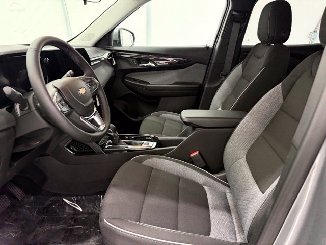 New 2026 Chevrolet TrailBlazer LT w/ LT Cold Weather Package AWD/4WD image 11